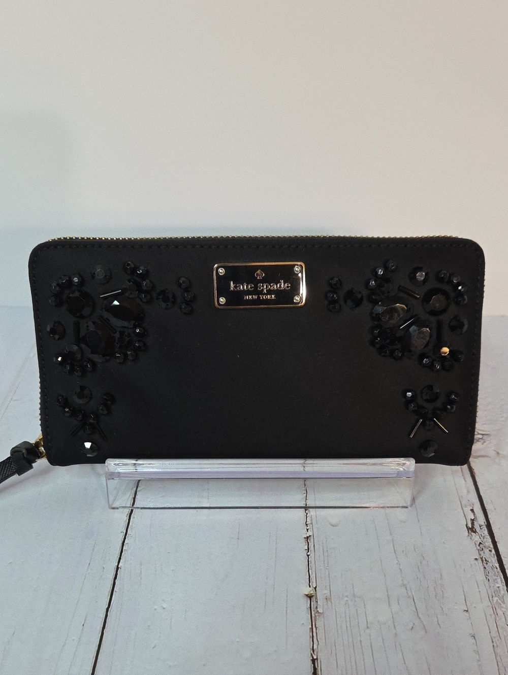Kate Spade New York Wilson Road Embellished Neda Wallet EUC